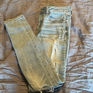Women’s American Eagle outfitters, high-rise, taking super stretch size 6